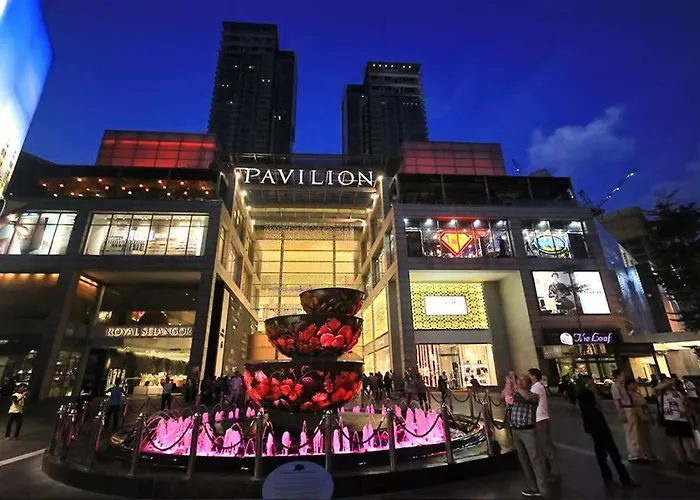 Bukit Bintang Fam Suite, 1Min To Pavilion, 6-7 Pax, 2B2R