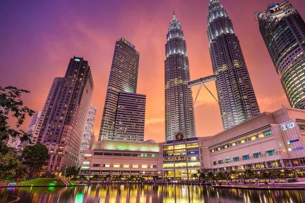 Apartment Bukit Bintang Fam Suite, 1min To Pavilion, 6-7 Pax, 2b2r Kuala Lumpur