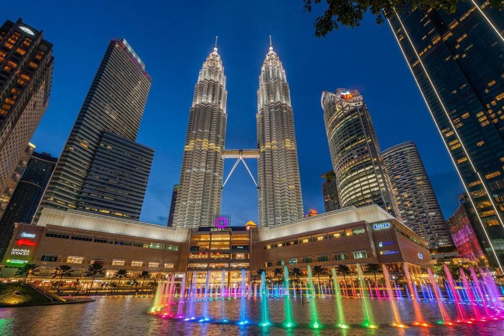 Bukit Bintang Fam Suite, 1min To Pavilion, 6-7 Pax, 2b2r